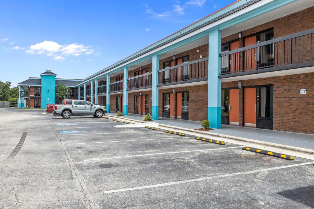 Garnet Inn & Suites, Morehead City Near Atlantic Beach 外观 照片