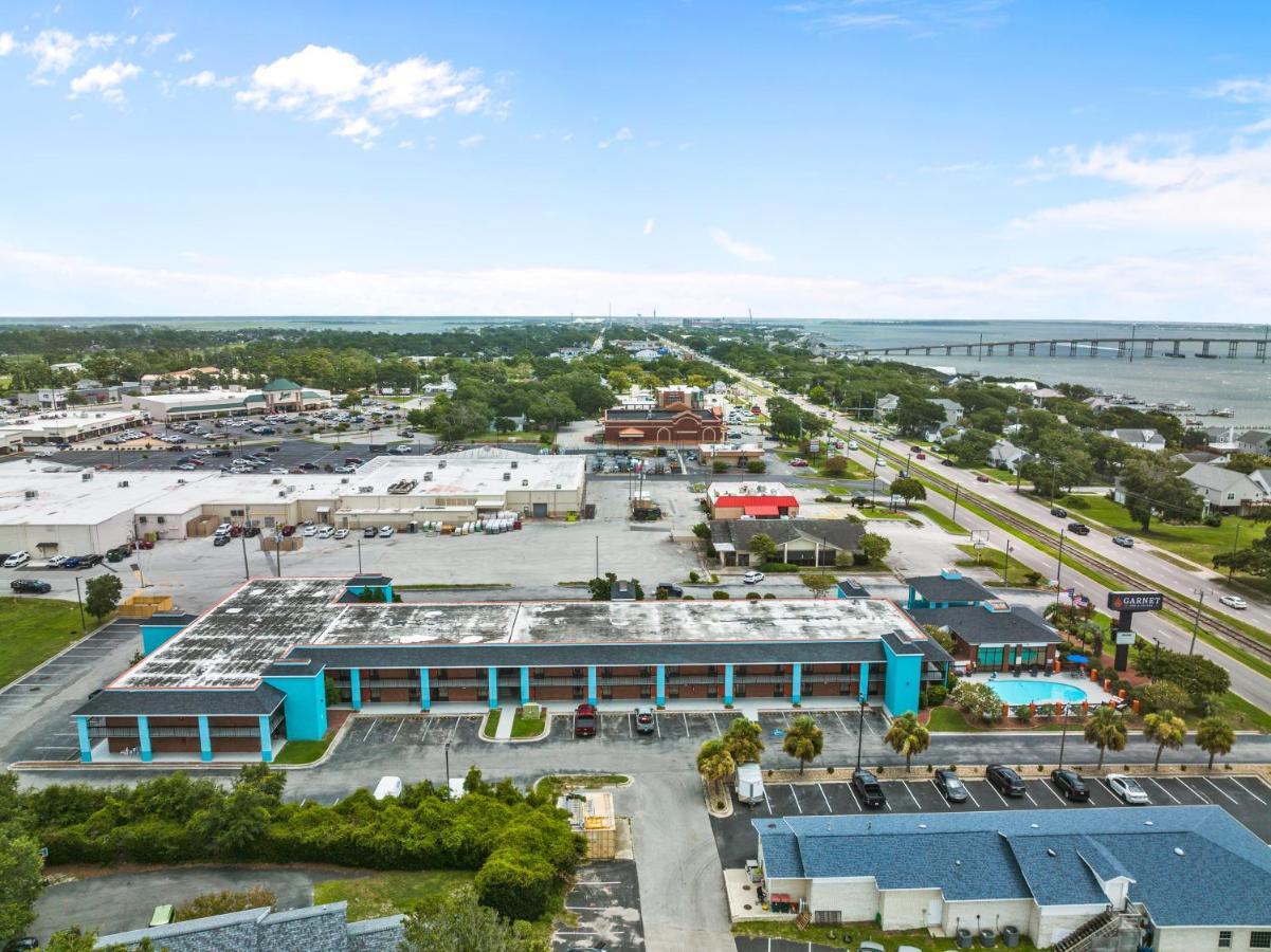 Garnet Inn & Suites, Morehead City Near Atlantic Beach 外观 照片