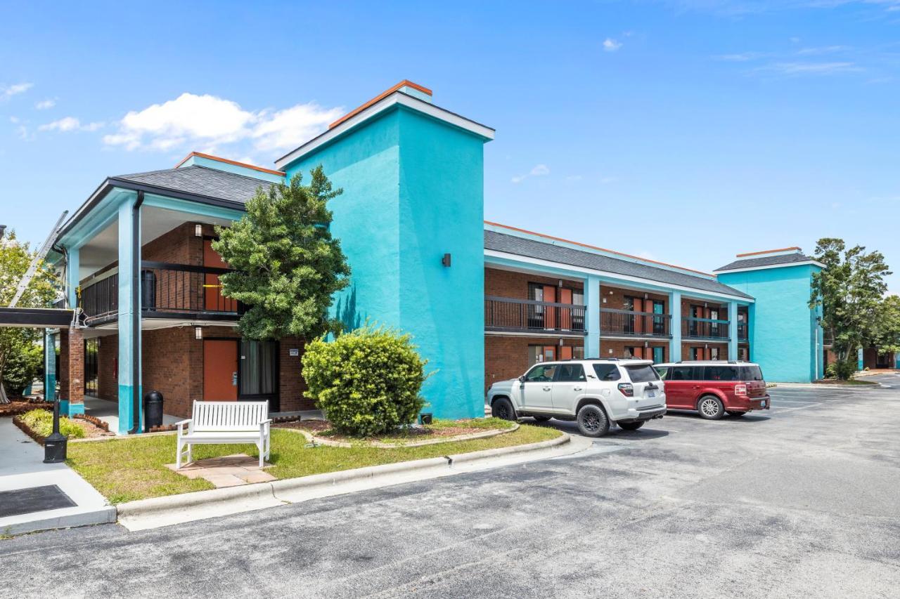 Garnet Inn & Suites, Morehead City Near Atlantic Beach 外观 照片