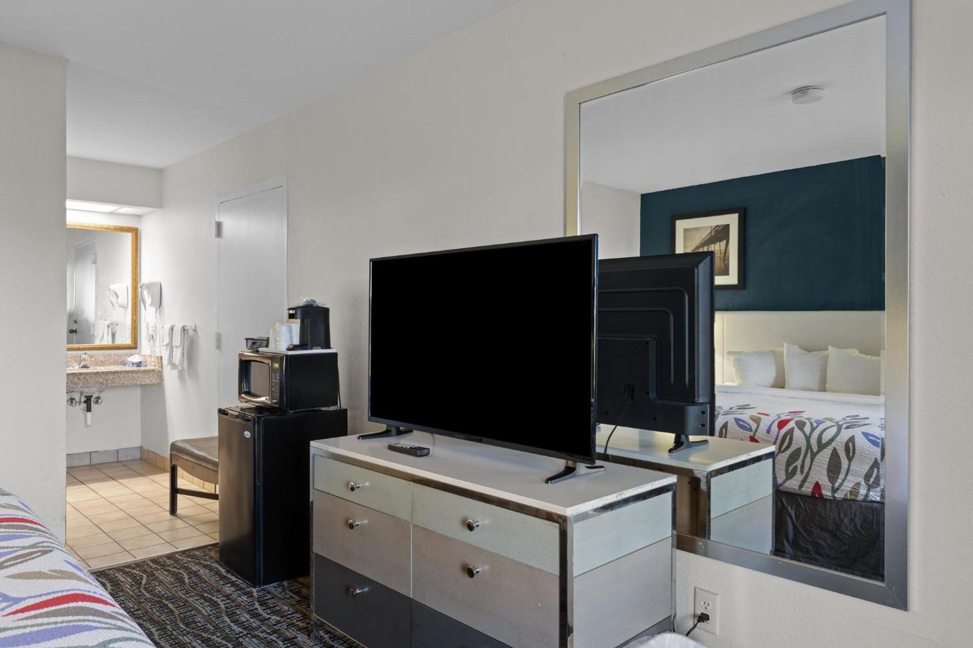 Garnet Inn & Suites, Morehead City Near Atlantic Beach 外观 照片